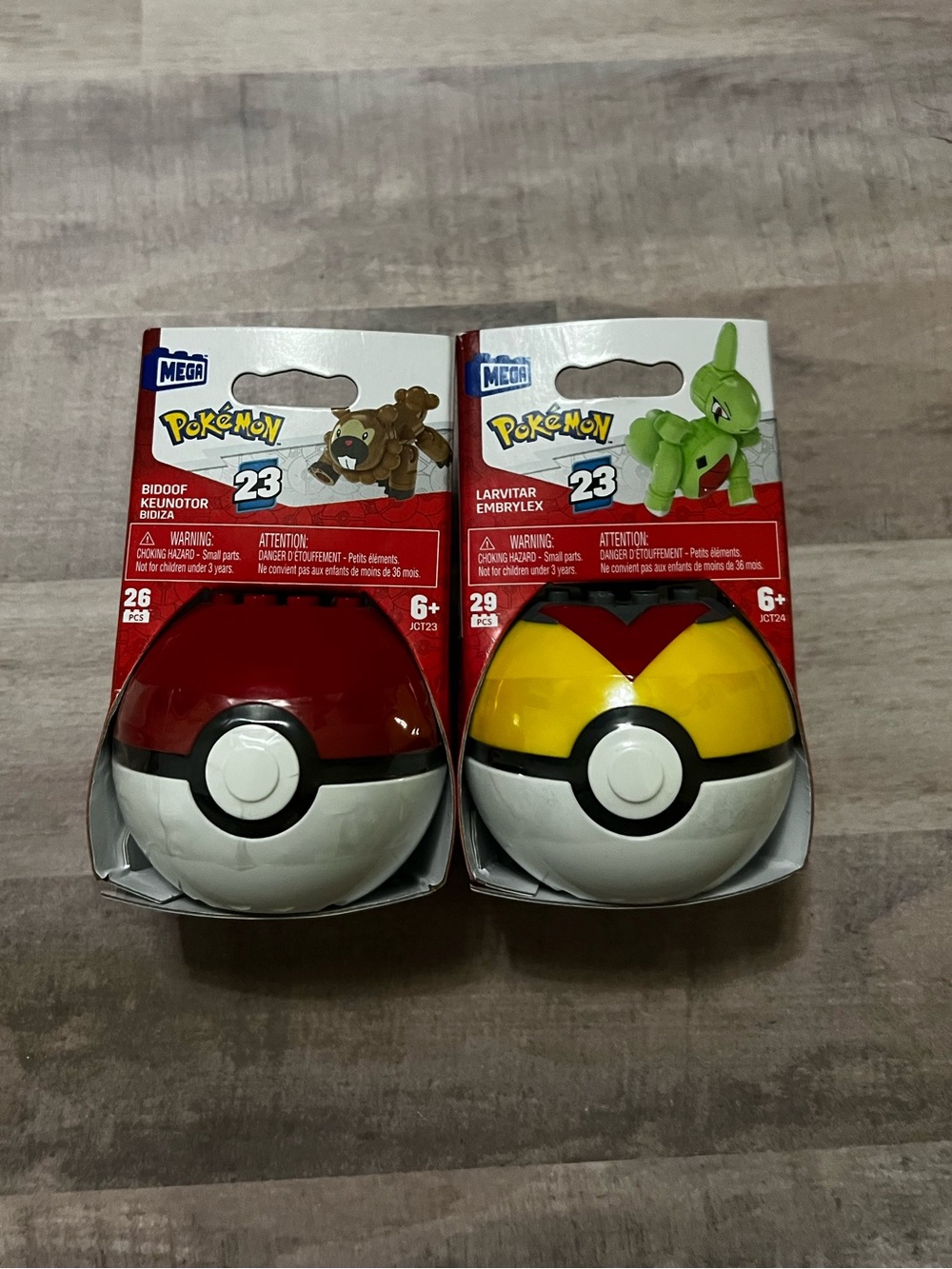 MEGA Construx Pokemon Larvitar & Bidoof Series 23  Pokeball Lot NEW